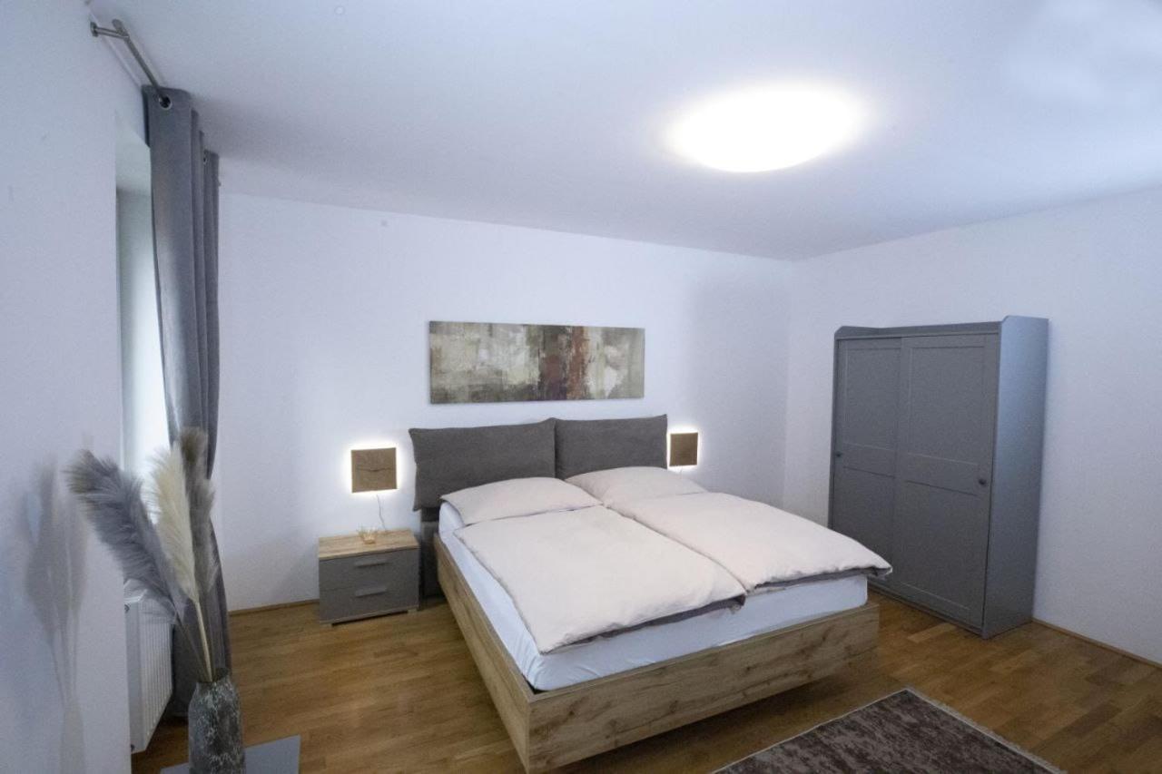 Stadtjuwel L Bg10 Wina Bagian luar foto